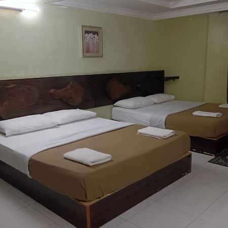 OYO 89976 Fins Hotel Alor Setar Exterior foto