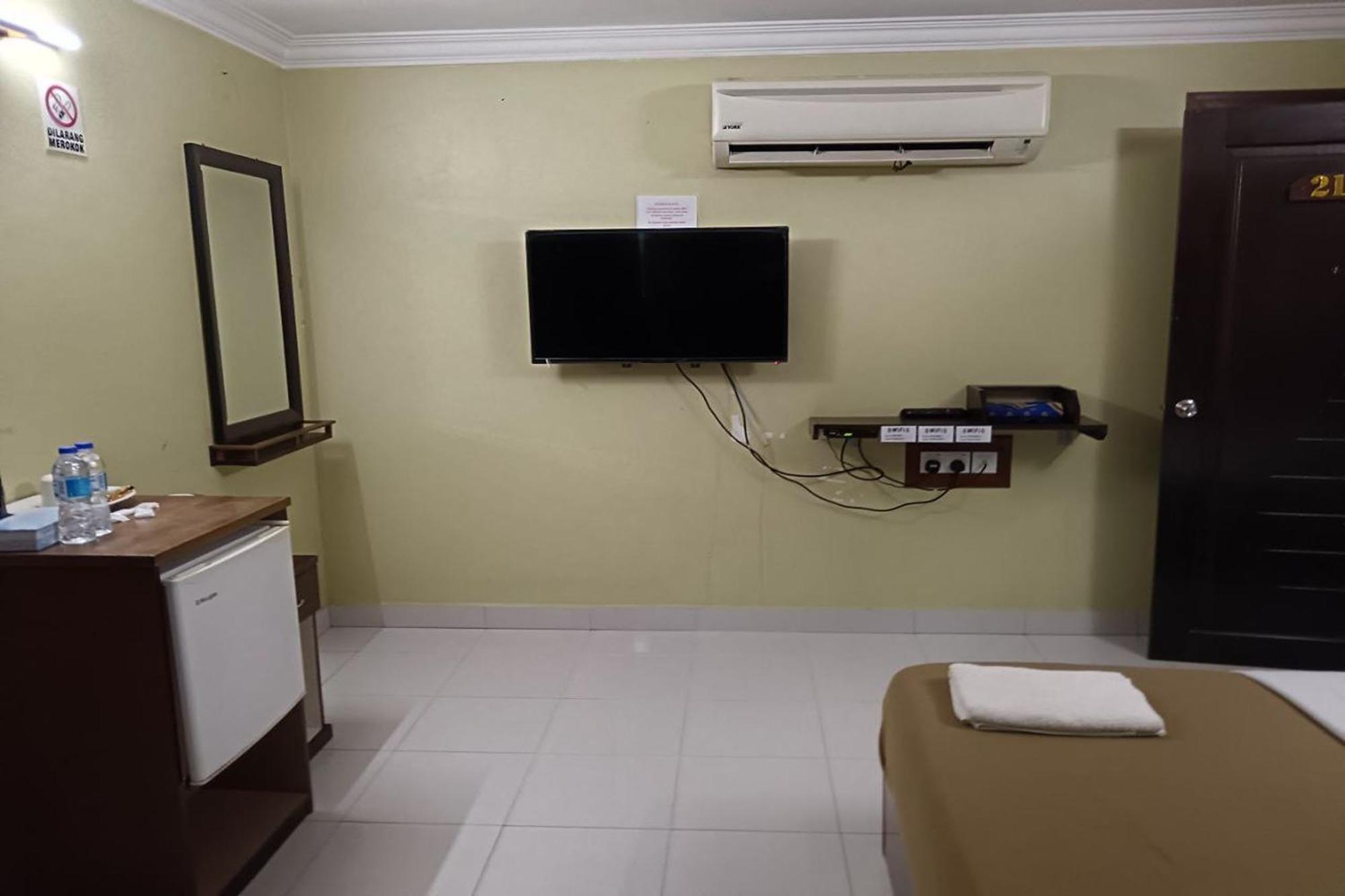 OYO 89976 Fins Hotel Alor Setar Exterior foto
