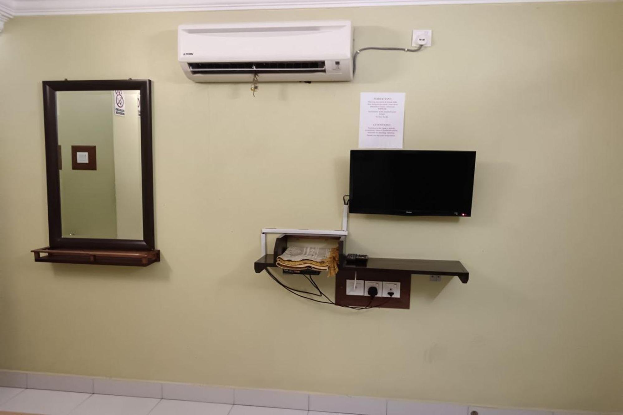 OYO 89976 Fins Hotel Alor Setar Exterior foto